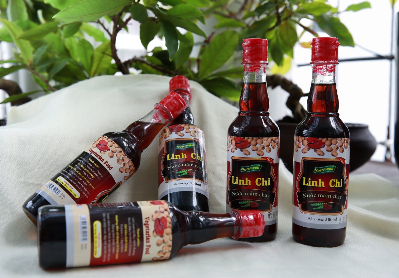 Nước mắm Nutri ăn Chay Linh Chi 500ml